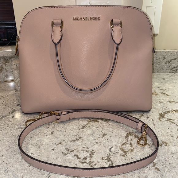 Michael Kors purse - Picture 2 of 5